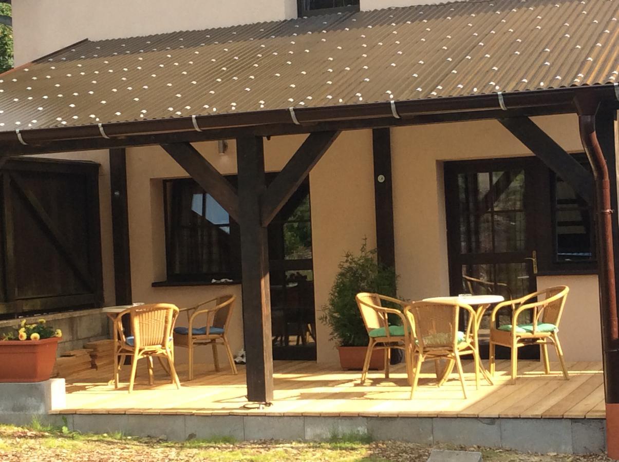 Aura Spicak, Nektere Se Saunou Guest house